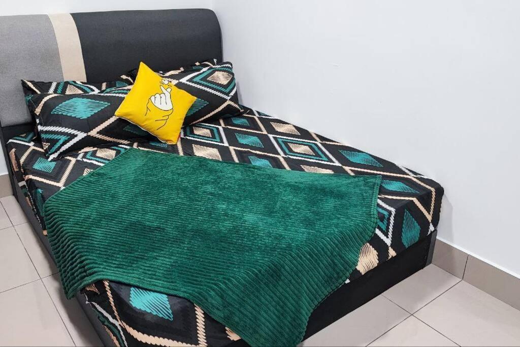 10A Yolo Budget Condo Куала Лумпур Екстериор снимка